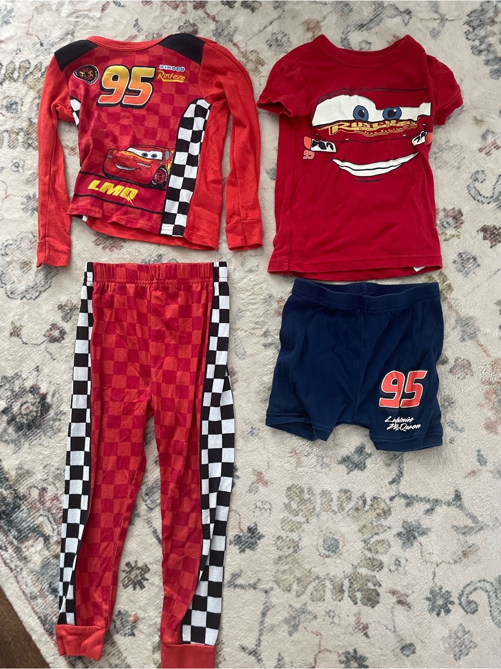 Boys 3T pajamas Disney lightning McQueen cars